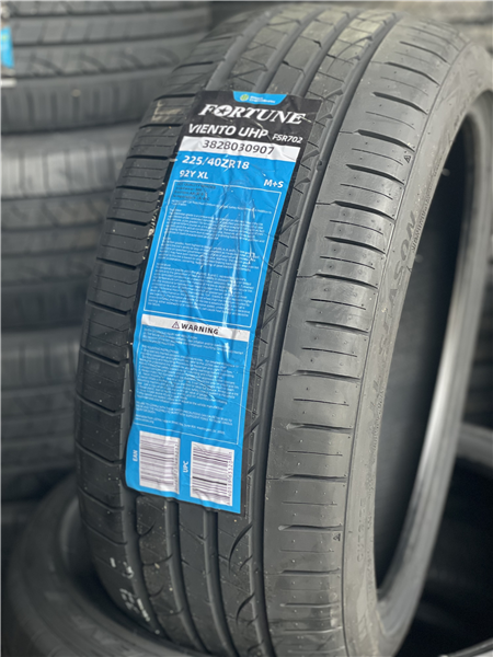 225/40R18XL FORTUNE FSR702 92Y 500AA BSW