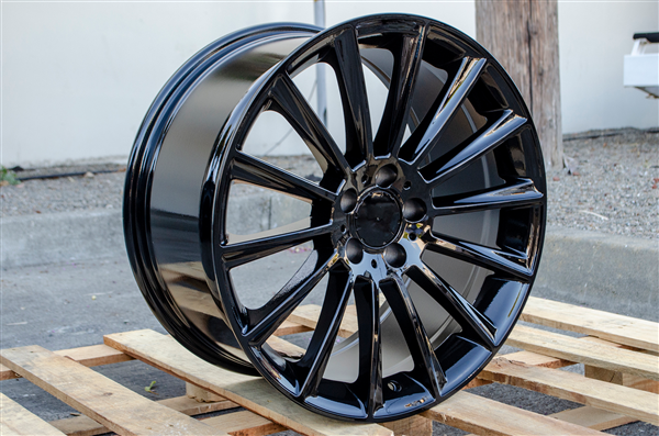MB-4 GLOSS BLACK 19X8.5 5X112 +42 +66.6 *AW*