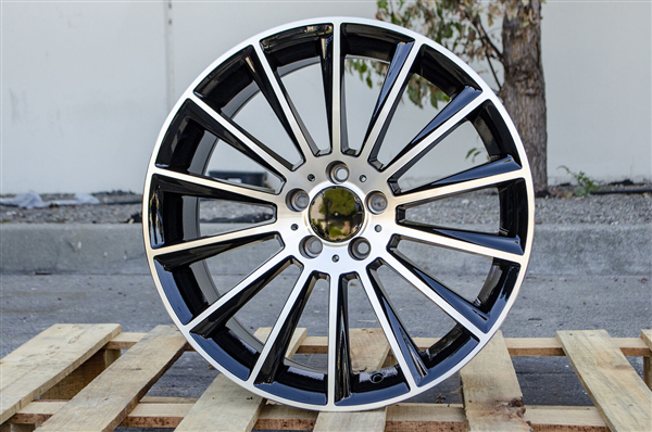 MB-4 GLOSS BLACK/MACHINE FACE 18X8.5 5X112 +42 +66.6 *AW*